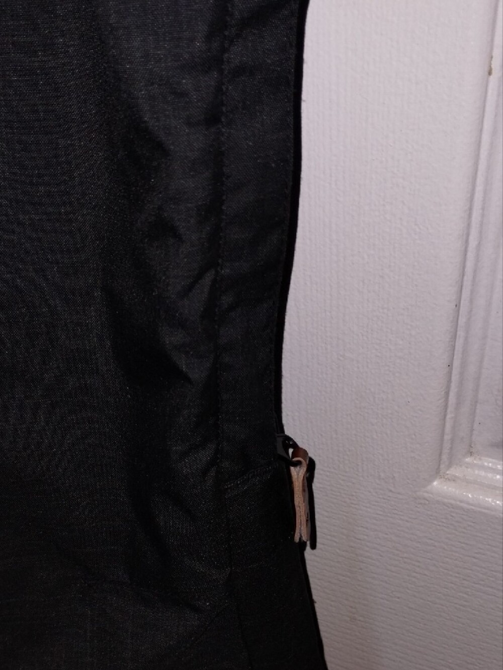 DC Women's Black Cargo Snow Pants with Zippered Pockets .Size L - Picture 4 of 12